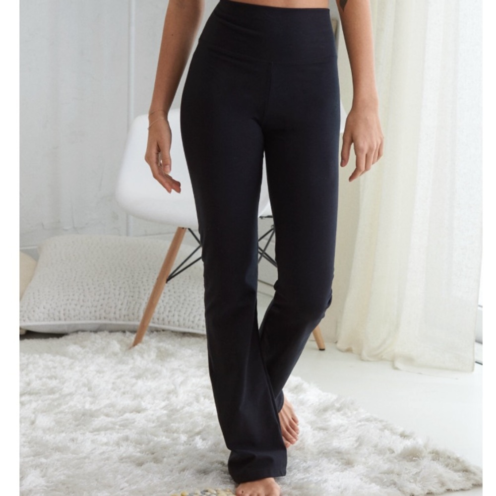 American Eagle Chill Boot Cut Yoga Pants